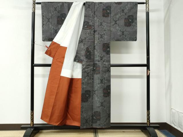 平和屋着物●本場大島紬　網目花唐草文　反端付き　正絹　逸品　CABC2186ut 平和屋着物○本場大島紬 色紙重ね花唐草文 正絹 逸品 未使用