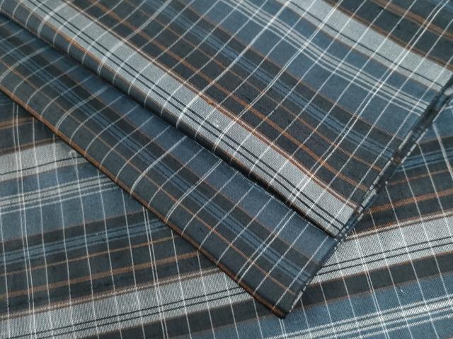平和屋着物●上質な紬　格子柄　正絹　逸品　CAAW7814yc