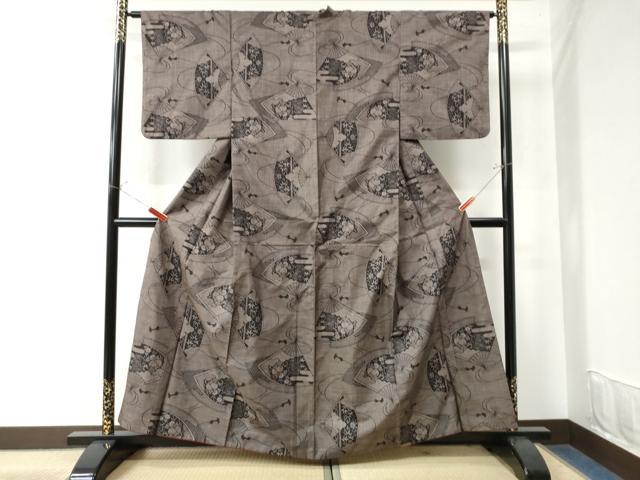 平和屋着物○本場大島紬 9マルキ 扇面吉祥花唐草文 正絹 逸品 CAAW7819yc