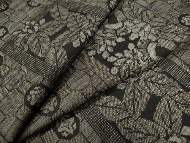 平和屋着物●本場大島紬　9マルキ　蜀江色紙桐吉祥文　正絹　逸品　CAAW7980yc