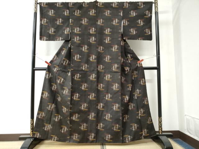 平和屋着物●国指定重要無形文化財　本場久米島紬　手織　正絹　逸品　CAAW8068yc 平和屋着物○国指定重要無形文化財 本場久米島紬 手織 正絹