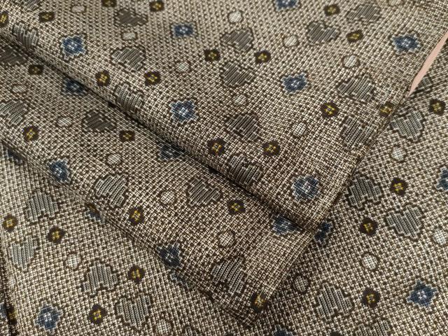 平和屋着物●本場大島紬　割り込み絣　舞葉文　正絹　逸品　CAAW8092yc