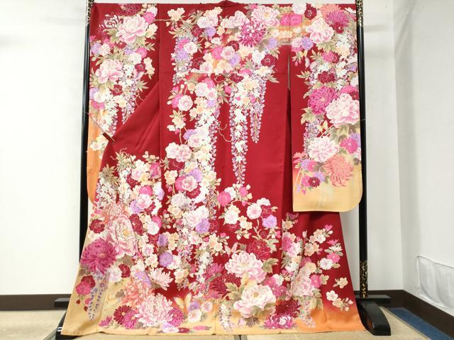平和屋着物●豪華振袖　駒刺繍　乱菊花蝶文　暈し染め　銀通し地　正絹　逸品　CAAW8111yc