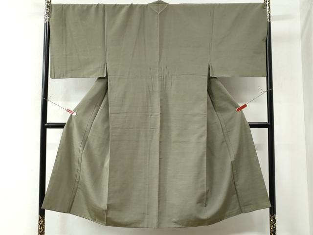 平和屋着物●男性　紬　色無地　鶸茶色　正絹　逸品　CAAW8132yc 平和屋着物○男性 紬 色無地 鶸茶色 正絹 逸品 CAAW8132yc