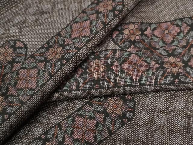 平和屋着物●本場大島紬　9マルキ　霞吉祥花唐草文　正絹　逸品　CAAW8178yc