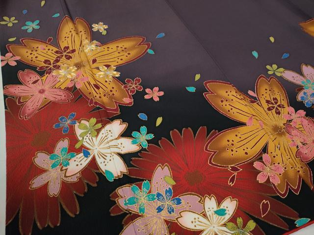 平和屋着物●豪華振袖　駒刺繍　舞桜花文　暈し染め　金彩　正絹　逸品　CAAW8223yc 平和屋着物○豪華振袖 駒刺繍 舞桜花文 暈し染め 金彩 正絹