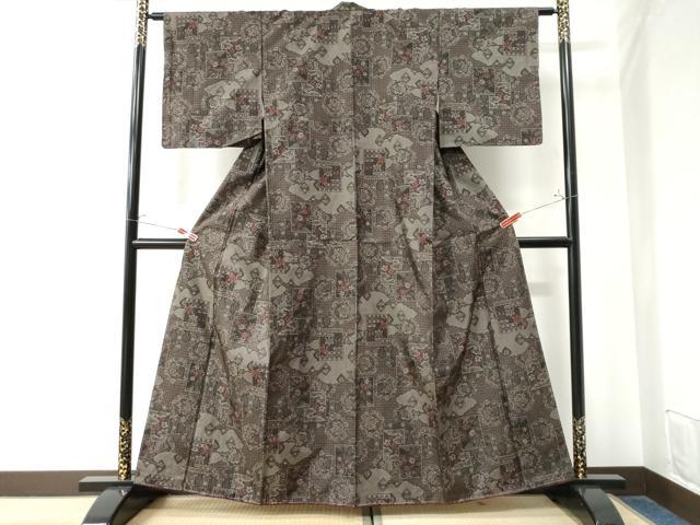 平和屋着物●本場大島紬　9マルキ　雲取り色紙吉祥花唐草文　正絹　逸品　未使用　CAAW8449yc 平和屋着物○本場大島紬 9マルキ 雲取り色紙吉祥花唐草文 正絹