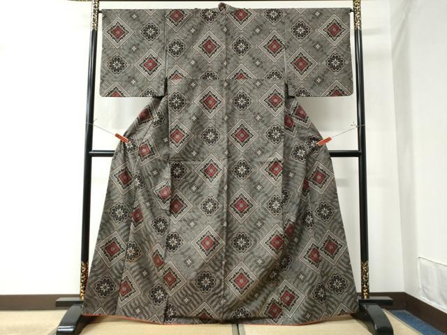 平和屋着物○本場大島紬 龍郷絣 正絹 逸品 CAAW8460yc