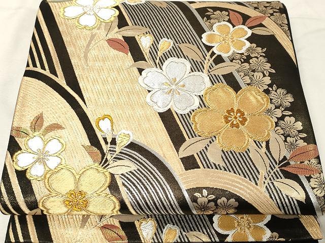 平和屋着物●六通柄袋帯　唐織　舞花文　金銀糸　正絹　逸品　CAAX0501yk