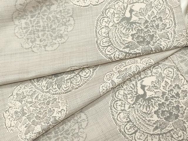 平和屋着物●本場大島紬　白大島　9マルキ　絵皿鳳凰草花文　正絹　逸品　CAAX0803vf