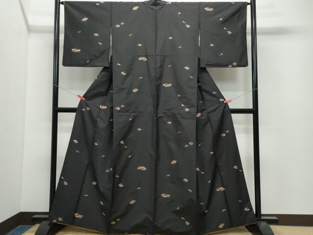 平和屋着物●上質な小紋　本場大島紬地　総刺繍　吉祥花文　金糸　正絹　逸品　CAAX0817vf 平和屋着物○上質な小紋 本場大島紬地 総刺繍 吉祥花文 金糸