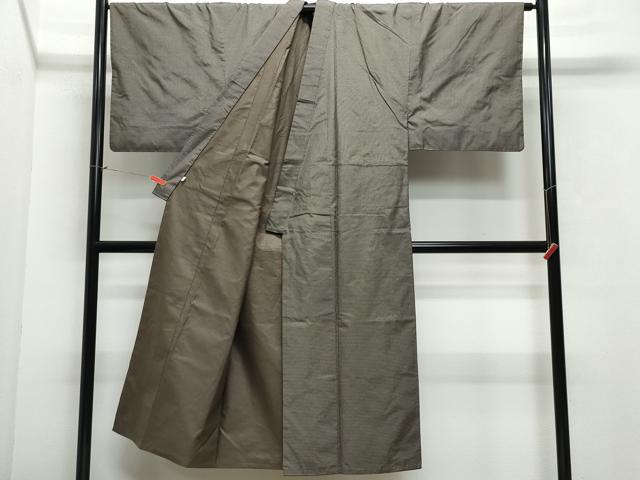 平和屋着物●男性　本場縞大島紬　アンサンブル　格子柄　井田織物謹製　証紙付き　正絹　逸品　CAAX0831vf 平和屋着物○男性 本場縞大島紬 アンサンブル 格子柄 井田織物謹製