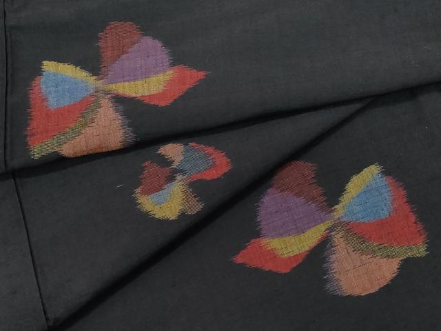 平和屋着物●上質な紬　舞蝶文　黒地　正絹　逸品　CAAX0885vf