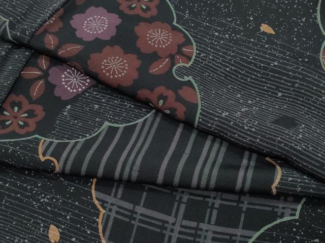 平和屋着物●上質な小紋　雪輪舞花文　黒地　金彩　正絹　逸品　CAAX0996vf
