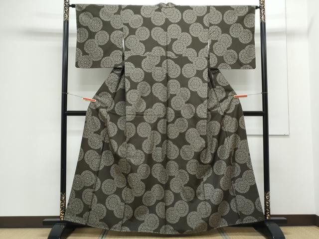 平和屋着物●本場大島紬　9マルキ　片輪車文　正絹　逸品　未使用　CAAX3041th