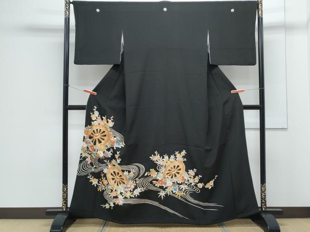 平和屋着物●豪華黒留袖　駒刺繍　片輪車花文　金彩　三越扱い　正絹　逸品　CAAX3084th
