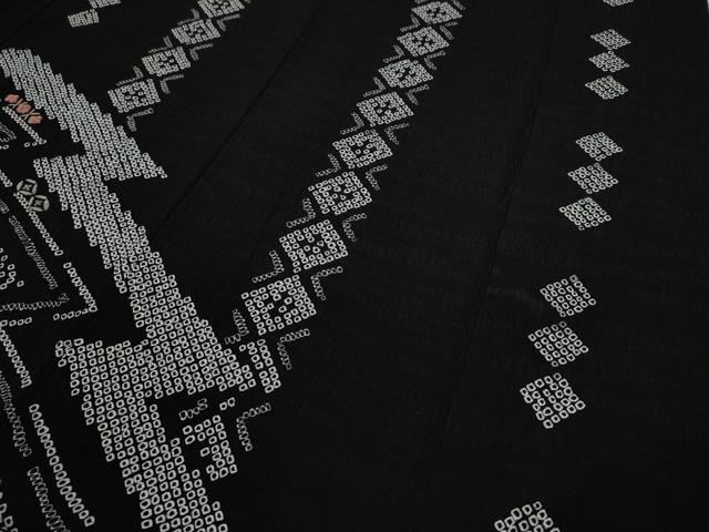 平和屋着物●中国三大刺繍　相良刺繍　訪問着　絞り　宝尽くし文　黒地　正絹　逸品　CAAX4527ut 平和屋着物○中国三大刺繍 相良刺繍 訪問着 絞り 宝尽くし文 黒地 正絹