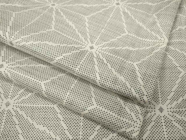 平和屋着物●本場大島紬　白大島　7マルキ　麻の葉文様　高島屋扱い　正絹　逸品　CAAX4776ut