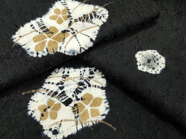 平和屋着物●上質な小紋　絞り　舞梅文　黒地　金彩　正絹　逸品　CAAX5783gh