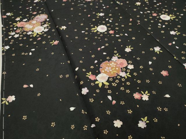 平和屋着物○上質な小紋 雪輪重ね舞梅文 黒地 金彩 鈴乃屋扱い