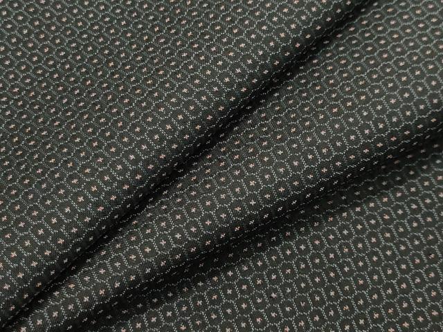 平和屋着物●男性　本場大島紬　100亀甲　黒地　正絹　逸品　CAAX5804gh
