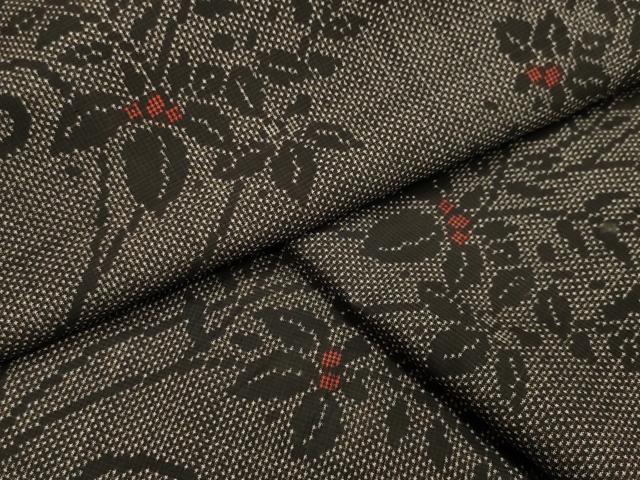 平和屋着物●本場大島紬　7マルキ　南天文　正絹　逸品　CAAX5946gh