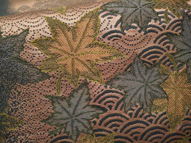 平和屋着物○六通柄袋帯 流水楓文 正絹 逸品 CAAX7388hy