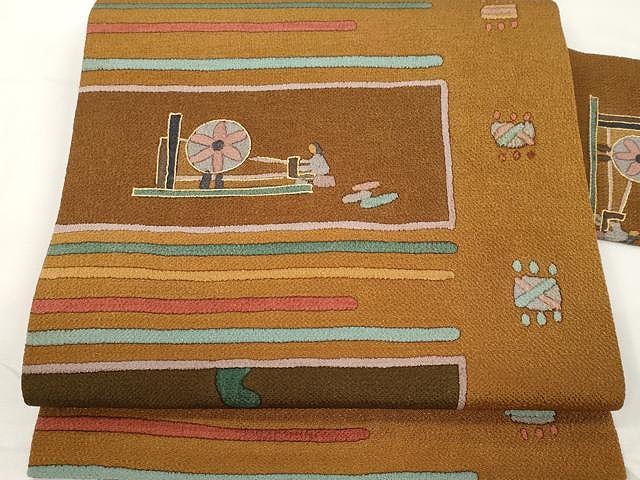 平和屋着物●全通柄九寸名古屋帯　人物風車文　金彩　鬼しぼ縮緬　三越扱い　正絹　逸品　CAAX9448yk