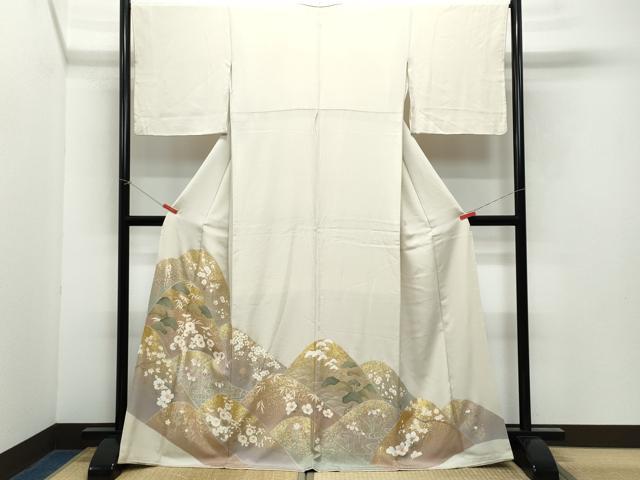 平和屋着物●豪華色留袖　駒刺繍　松花文　金彩　正絹　逸品　CAAY2808vf