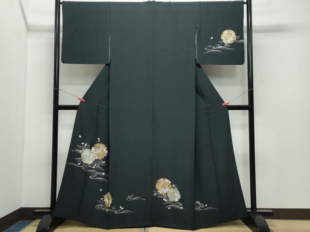 平和屋着物●訪問着　刺繍　流水雪輪跳兎花文　黒地　金彩　正絹　逸品　CAAY2900vf