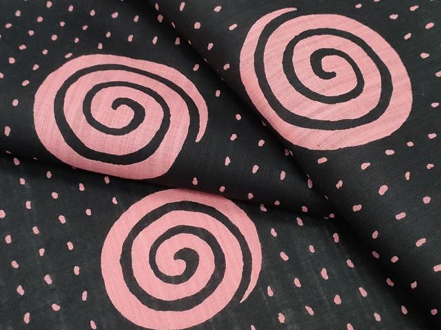 平和屋着物∴夏物　浴衣　渦巻文様　黒地　綿　逸品　CAAY4626ng