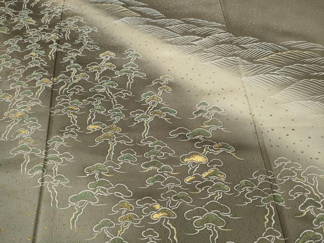 平和屋着物●人間国宝　福田喜三郎　色留袖　刺繍　立波松文　暈し染め　金彩　正絹　逸品　CAAY4935ut 平和屋着物○人間国宝 福田喜三郎 色留袖 刺繍 立波松文 暈し染め