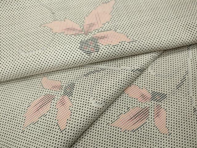 平和屋着物●本場大島紬　白大島　9マルキ　花唐草文　正絹　逸品　CAAY5032ut