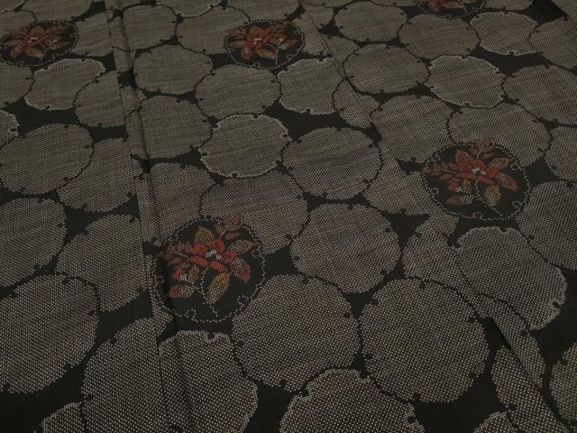 平和屋着物●本場大島紬　7マルキ　雪輪花文　正絹　逸品　CAAY5197ut 平和屋着物○本場大島紬 7マルキ 雪輪花文 正絹 逸品 CAAY5197ut