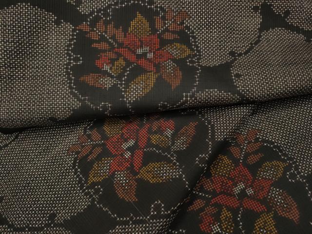 平和屋着物●本場大島紬　7マルキ　雪輪花文　正絹　逸品　CAAY5197ut