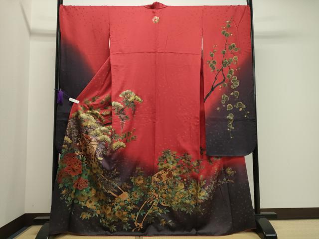 平和屋着物●豪華振袖　御所車花文　暈し染め　金彩　金通し地　正絹　逸品　CAAY8122gh