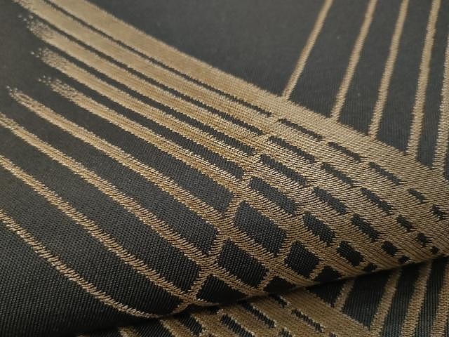 平和屋着物○六通柄袋帯 斜線文 黒地 金糸 正絹 逸品 CAAY9211yk