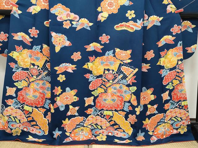 平和屋着物●豪華振袖　型染め　檜扇草花文　鬼しぼ縮緬　ロング丈　正絹　逸品　CAAZ0821vf 平和屋着物○豪華振袖 型染め 檜扇草花文 鬼しぼ縮緬 ロング