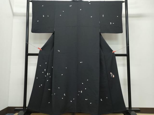 平和屋着物●洛楽人工房　国兼屋　訪問着　舞花弁　黒地　鬼しぼ縮緬　正絹　逸品　CAAZ0826vf