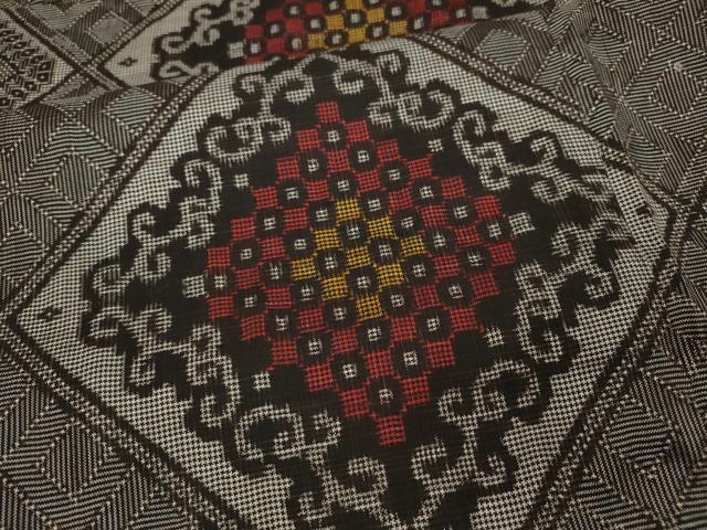 平和屋着物○本場大島紬 龍郷絣 菱花文 正絹 逸品 未使用 CAAZ2648ut