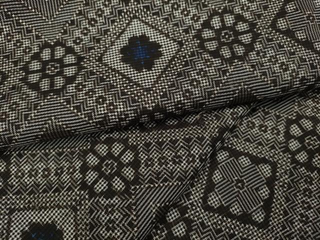 平和屋着物●本場大島紬　龍郷絣　菱花文　正絹　逸品　CAAZ2651ut