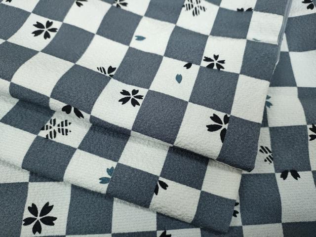 平和屋着物●上質な小紋　市松舞桜文　正絹　逸品　CAAZ2668ut