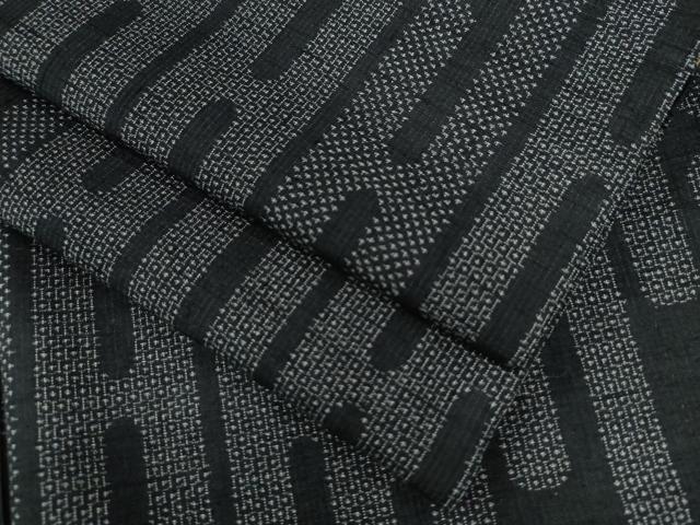 平和屋着物●結城紬　100亀甲　エ霞文　黒地　鈴乃屋扱い　正絹　逸品　CAAZ3323yc