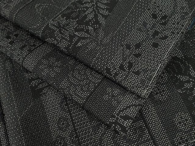 平和屋着物●本塩沢　110亀甲　竜田川吉祥花唐草文　黒地　健勝苑扱い　正絹　逸品　未使用　CAAZ3745yc