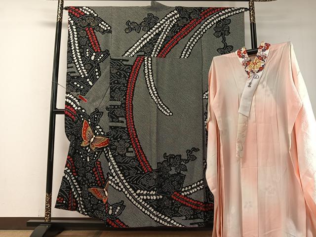 平和屋着物●豪華振袖・長襦袢セット　総絞り　駒刺繍　藤花舞蝶文　黒地　金彩　半衿刺繍　正絹　逸品　CABA4675vp