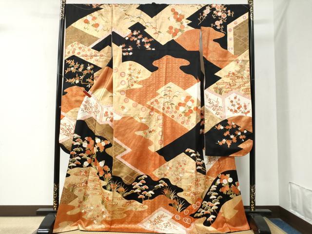 平和屋着物●豪華振袖　駒刺繍　流水鴛鴦橘草花文　黒地　金彩　正絹　逸品　CABA6160yc