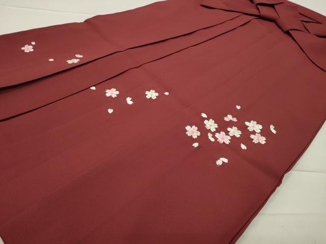 平和屋着物●女性　行灯袴　総刺繍　舞桜文　小豆色　金糸　洗える着物　CABB0284gh