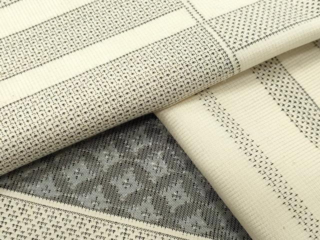 平和屋着物●本場大島紬　白大島　160亀甲　横段吉祥文　正絹　逸品　未使用　CABB0308gh