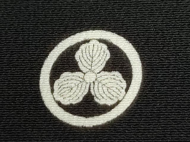 平和屋着物●創業460年・千總　黒留袖　駒刺繍　束ね熨斗宝尽くし花唐草文　金彩　三越扱い　正絹　逸品　CABB4512yc_7