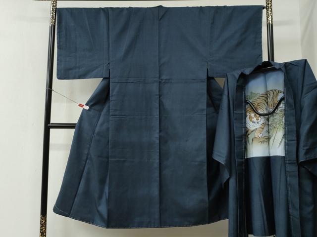 平和屋着物●男性　本場大島紬　アンサンブル　80亀甲　総詰め　羽裏：虎　正絹　逸品　未使用　CABB4748yc